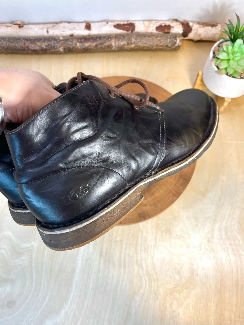 UGG | Leighton Men's Leather Chukka SN 3275 Size 11 Brown